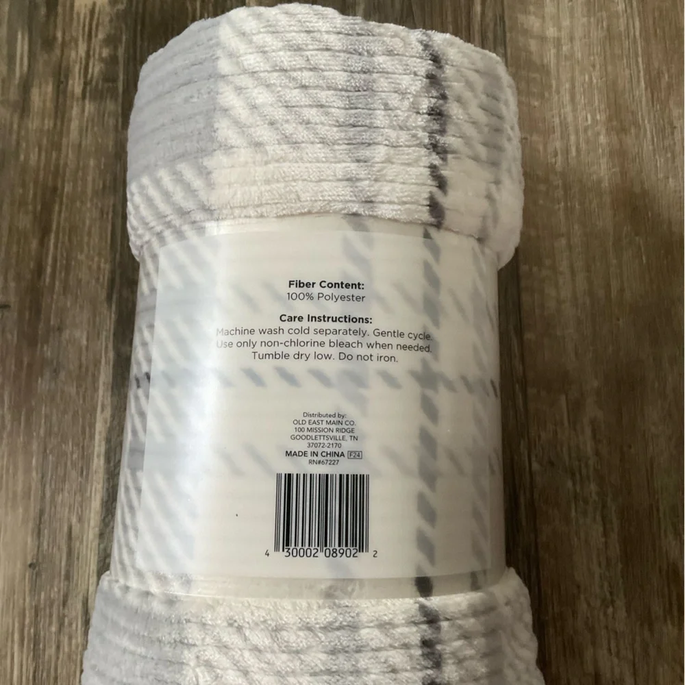 Comfort Bay Soft White and Gray Throw Blanket, Very Soft. 50x60”